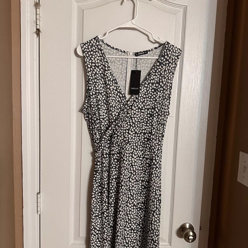 Shelly wrap dress